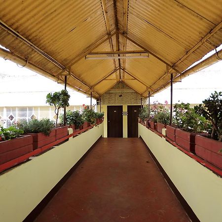 Hotel Charring Cross Udagamandalam Exterior foto