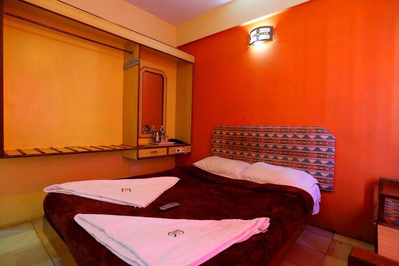 Hotel Charring Cross Udagamandalam Exterior foto